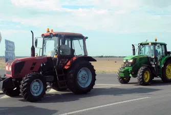Земеделските производители остават в протестна готовност