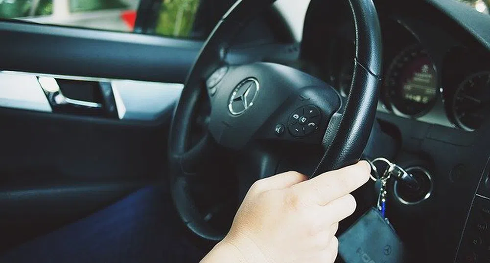 Как да спрете автомобила, ако спирачките откажат?