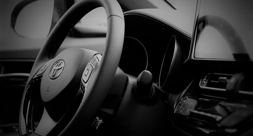 Toyota изтегля 1 млн. хибридни коли от пазара заради дефект