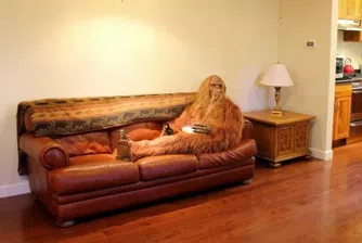 Брокер използва услугите на Голямата стъпка, за да продаде имот