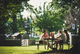 Гореща неделя - температурите може да достигнат 35°