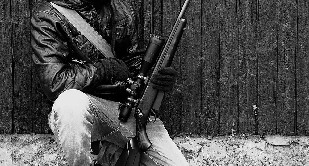 Жертвите на атентата във Виена вече са пет, градът опустя