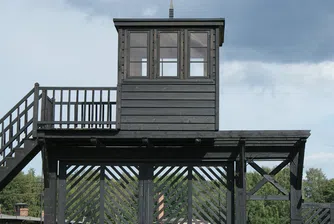 Обвиниха 95-годишна нацистка секретарка в съпричастност към 10 000 убийства