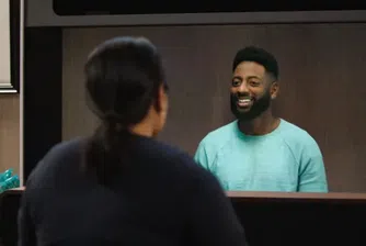 Холограмни кабинки - бъдещето на офис срещите е тук