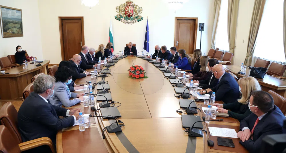 България изтегля контингента си в Афганистан