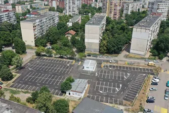 Денонощен охраняем общински паркинг за 147 коли отваря утре в София