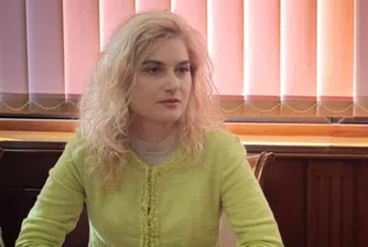 Динкова обяви над 4,5% ръст на туристи в зимните курорти у нас за декември