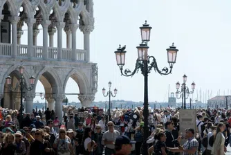 Край на безплатното пътуване в Европа: Въвеждат нови такси за чужденци