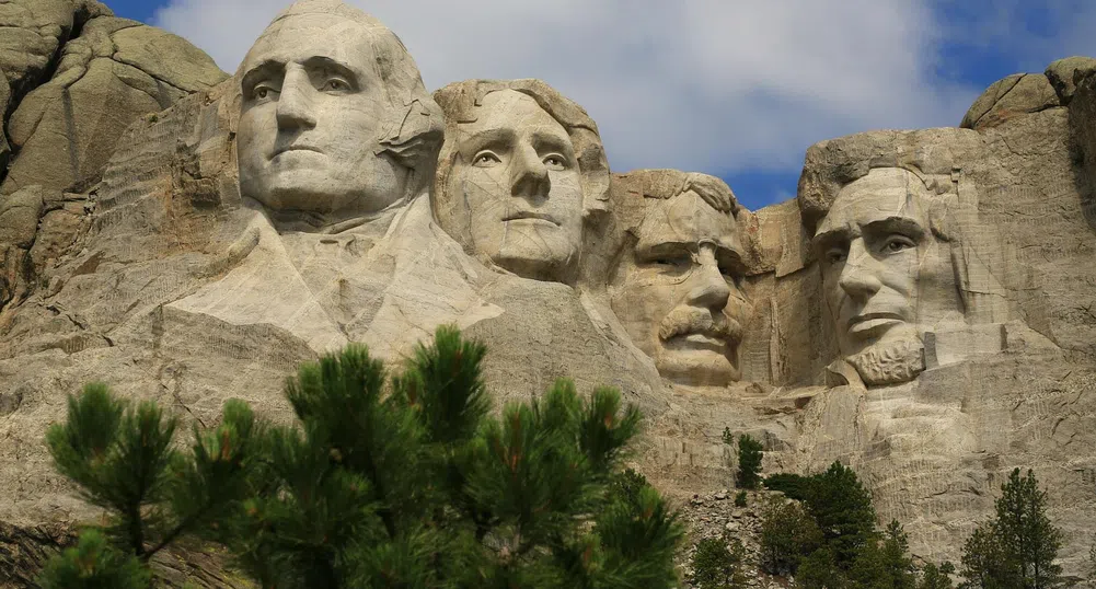 Тръмп заклейми вандалите в реч по случай националния празник