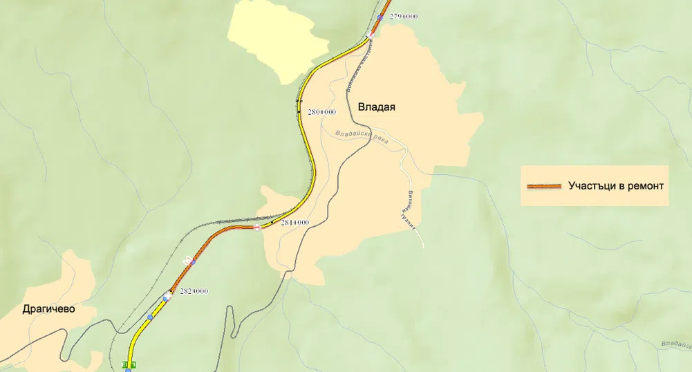 Ремонтират нови 900 м от пътя Владая - Горно Драгичево
