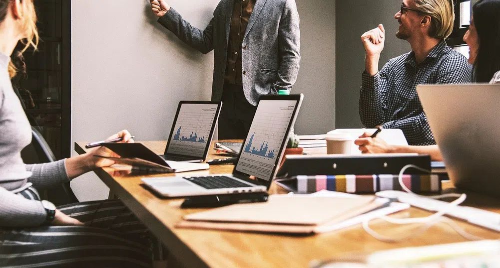 6 сигнала за промяна водят компаниите през успешна бизнес трансформация