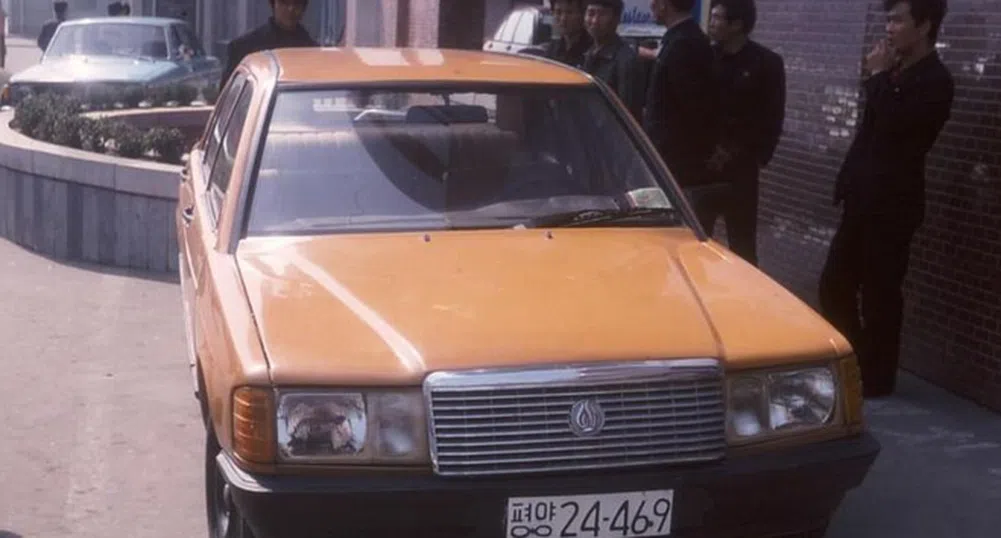 Тази кола е неизвестно копие на Mercedes 190 от КНДР