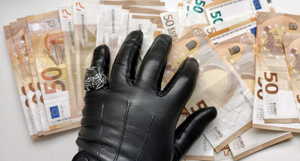 Има сигнали за "такса успех" в икономическото министерство