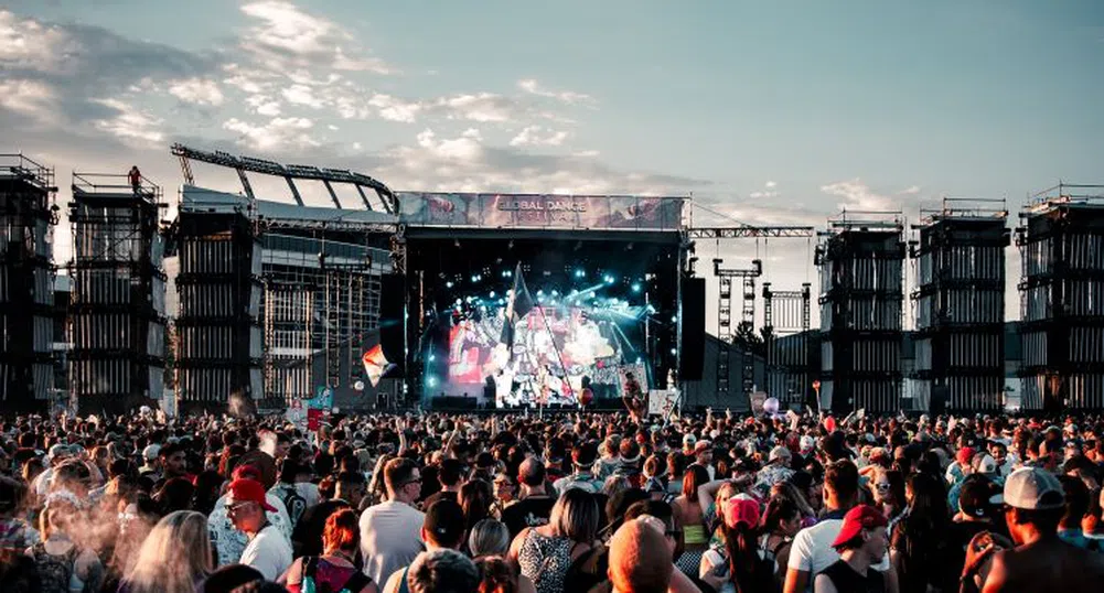 От Тейлър Суифт до Световната купа: Бизнесът на преживяванията се завърна