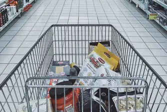 КЗП:Внимателно оглеждайте и избирайте продуктите около празниците