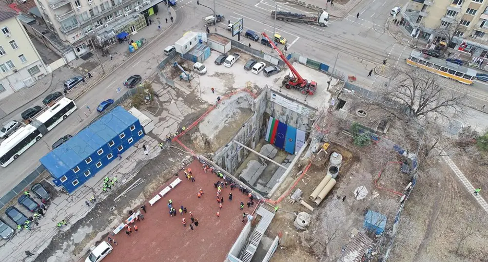 Готови са първите 7 км от тунелите на третия лъч на метрото