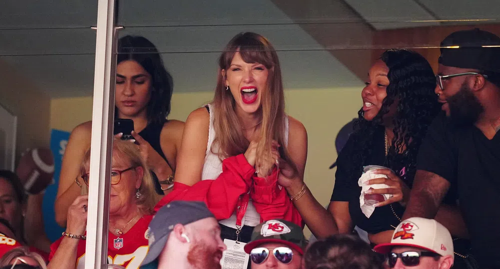 Бизнес или привличане? Как Тейлър Суифт и Травис Келси станаха двойка