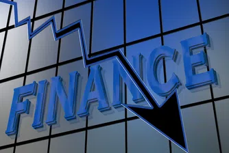 Акциите на европейските банки паднаха до историческо дъно