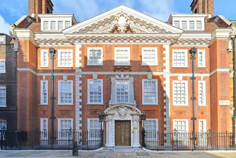 Милиардер плаща 1 млн. наем, за да пробва имот, преди да го купи