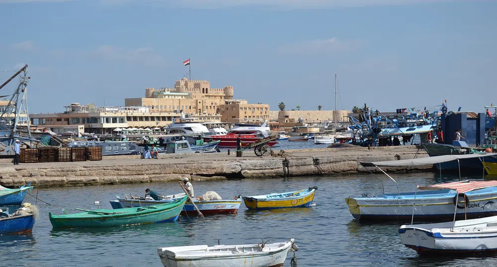 Рядко срещана гледка: Египетски град се покри със сняг (снимки)