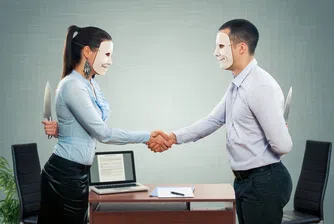 Защо прекалено любезните колеги може да са по-опасни от токсичните