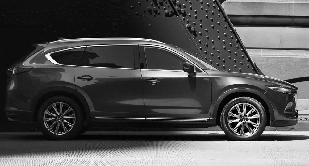 Първите снимки на 7-местния кросоувър Mazda CX-8