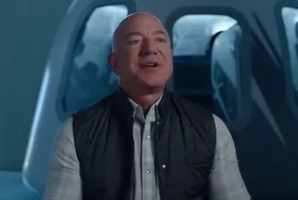 Безос разкритикува призива на Байдън към бензиностанциите да свалят цените