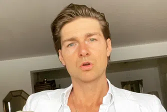 Германски инфлуенсър на парфюми се забърка в скандал с аромат на политика