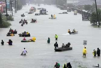 Възстановяването от урагана Харви може да струва 180 млрд. долара