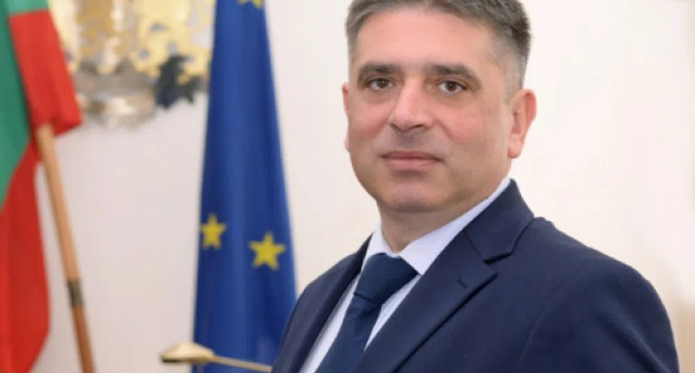 Министър Данаил Кирилов подаде оставка пред премиера Борисов