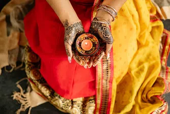 Дивали - от победата над злото до инвестициите в злато