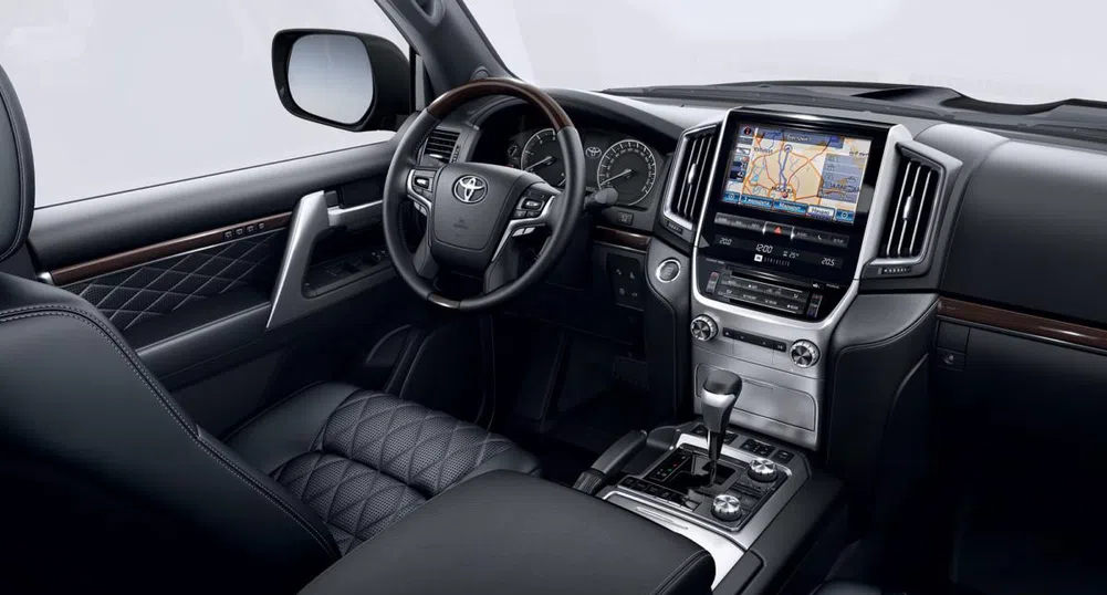 Нова топ версия на Toyota Land Cruiser 200