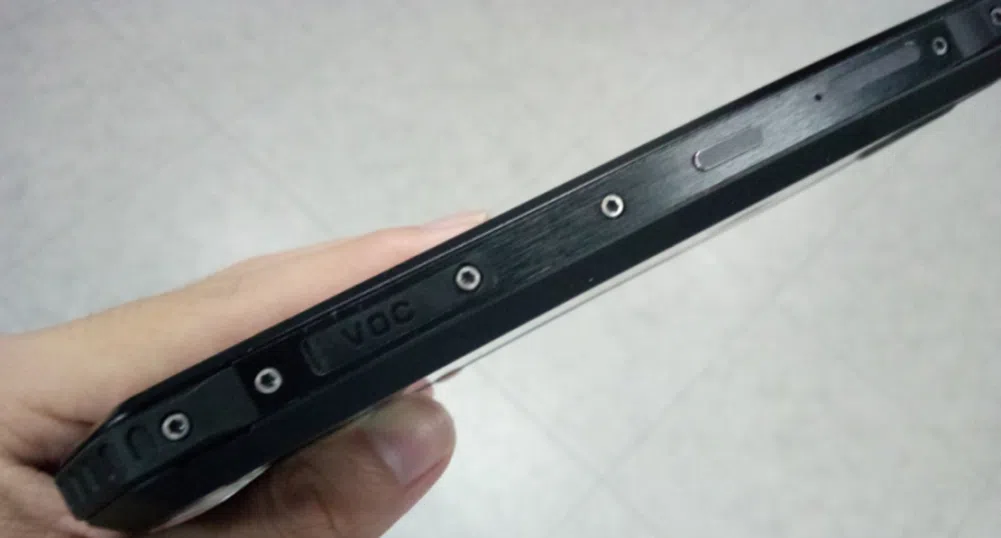 Този смартфон засича вредните съединения във въздуха