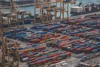 Китай повежда търговска война и срещу Австралия