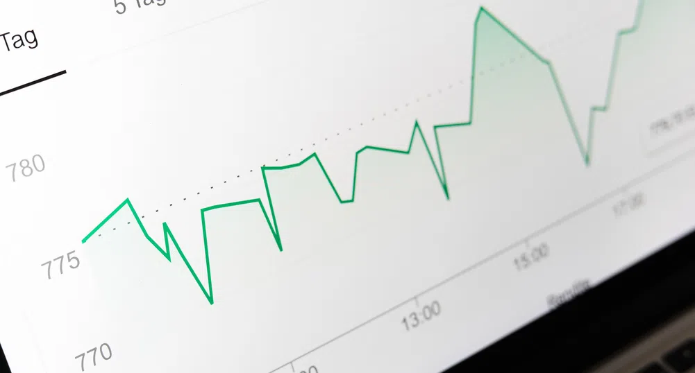 Световните капиталови пазари поеха глътка въздух след разпродажбите