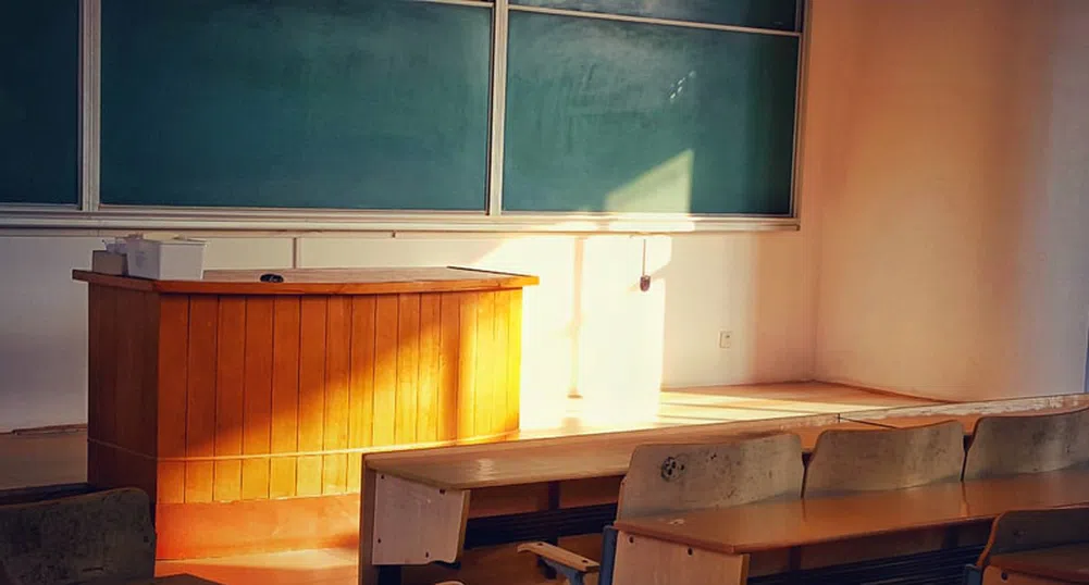 Испания е на челните места по брой повтарящи и незавършили ученици