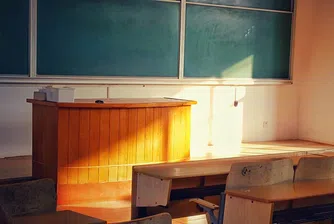 Испания е на челните места по брой повтарящи и незавършили ученици