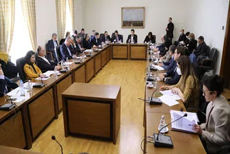 Държавата изкупува необходимите за населението количества зърно