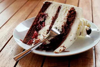 Защо да позволите на децата си да изядат десерта преди вечерята?