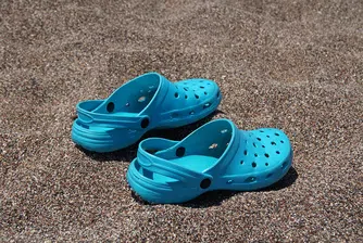 Акциите на Crocs поскъпнаха до рекордни нива