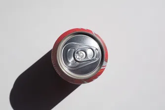 Coca-Cola регистрира спад от 25% в продадените обеми през април