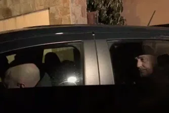 Бойко Борисов бе изведен от дома му в Банкя