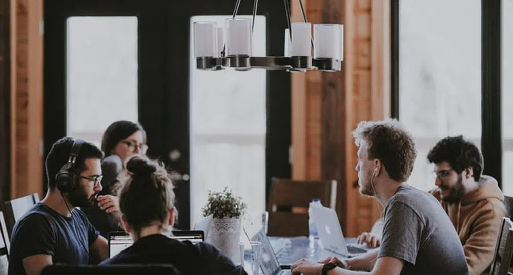 Пет манипулативни неща, които казвате на работа