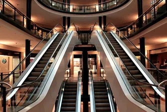 В Белгия отварят магазините, но можете да стоите вътре само 30 минути