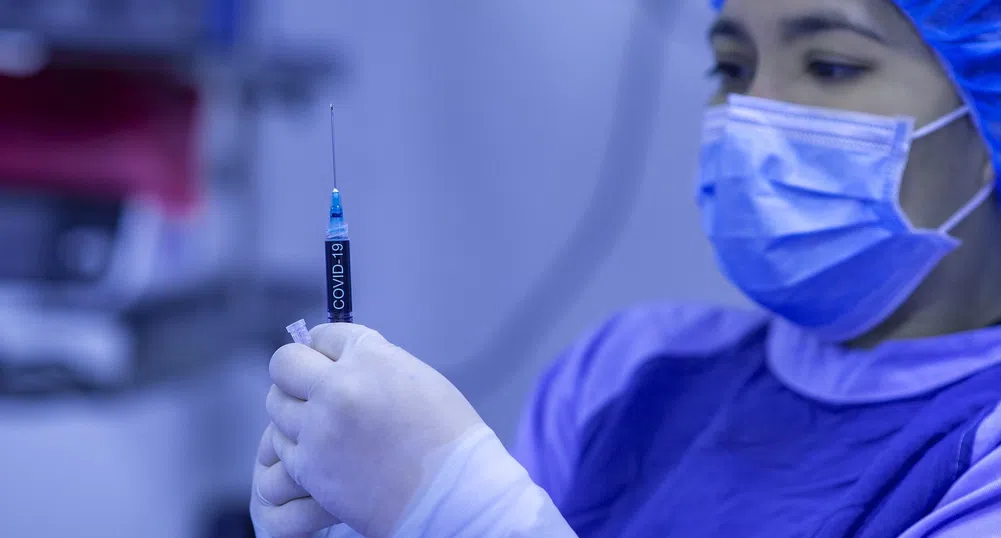 Евроагенцията по лекарствата одобрява ваксината на Pfizer на 21 декември