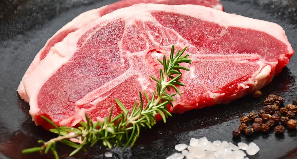 Македонско агнешко и полски яйца у нас за Великден