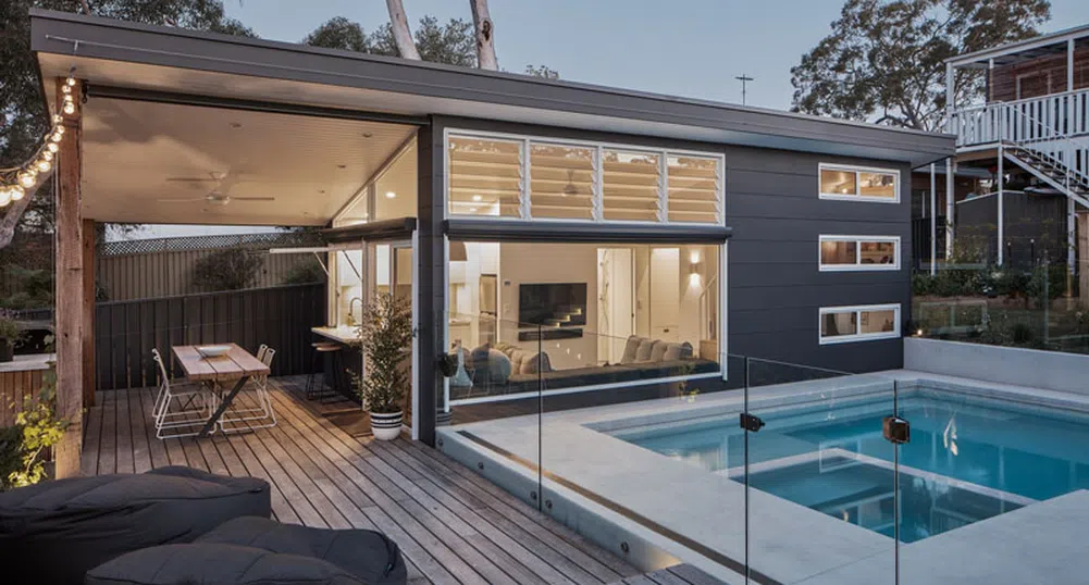 Ето какво правят почитатели на водата с поляната зад къщата