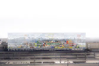 Уникална сграда изниква върху пейзажа на Брюксел