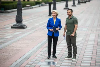 Зеленски очаква този месец първия транш от европейската помощ