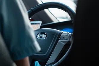 Франция иска от Фон дер Лайен да обяви мерки срещу китайските електромобили